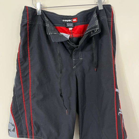Tony Hawk Gray Red Detail Board Shorts - Picture 4 of 8
